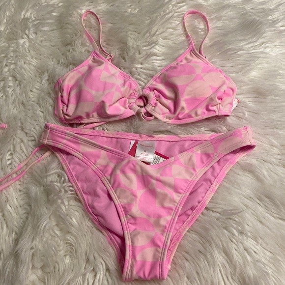 Xhilaration Swim size M brand new with tag both pieces top and bottom - Picture 1 of 16